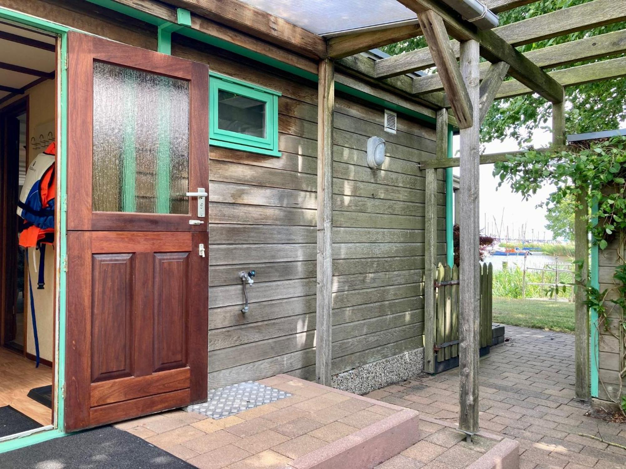4 Pers Holiday Home Hilla With Winter Garden In Front Of The Dike Directly On The Lauwersmeer Anjum Exterior foto